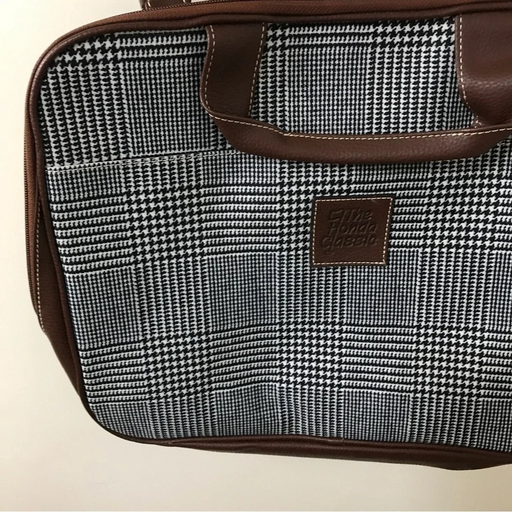 Barrington x the Honda classic houndstooth computer laptop crossbody bag